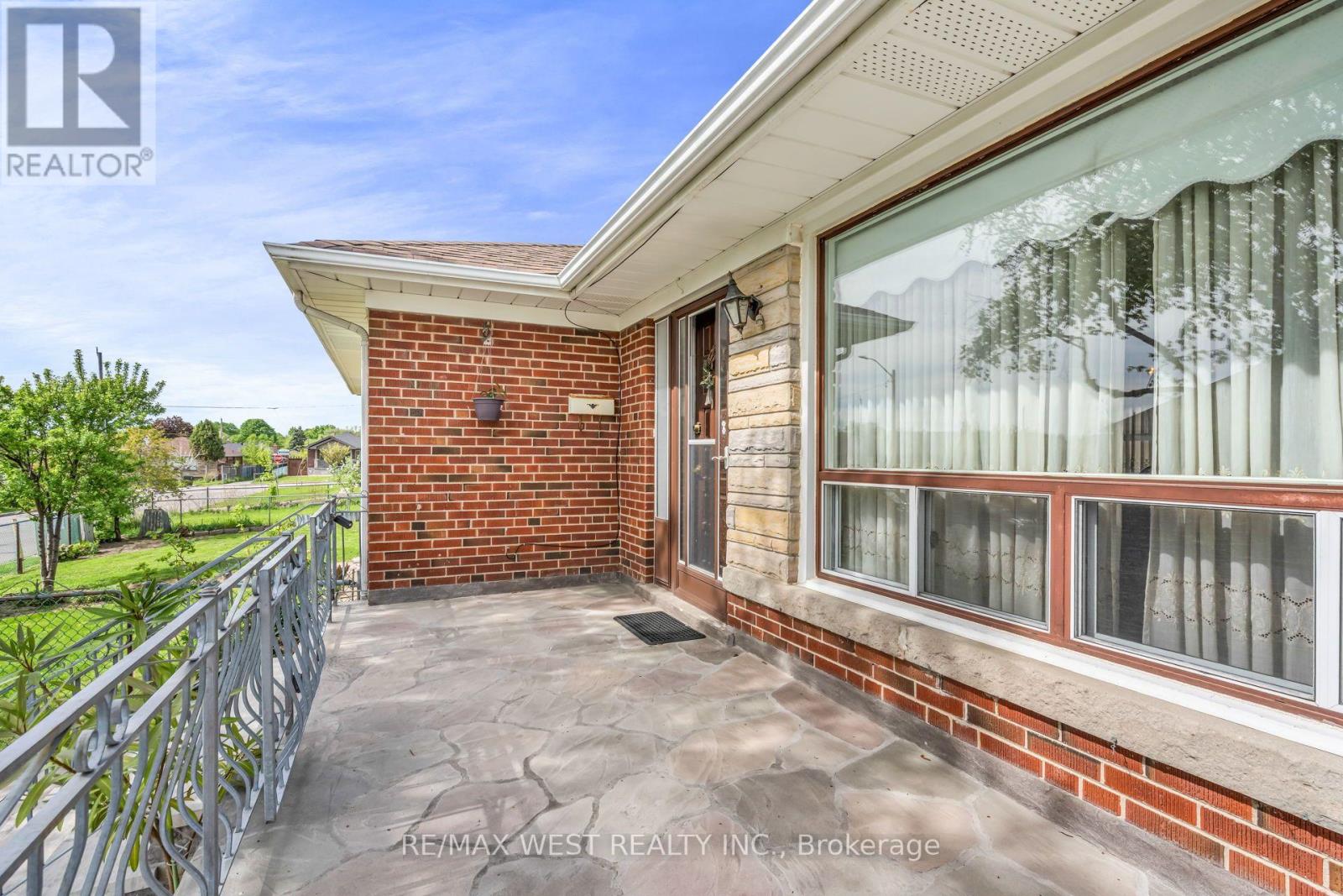 90 TAVISTOCK ROAD - 7