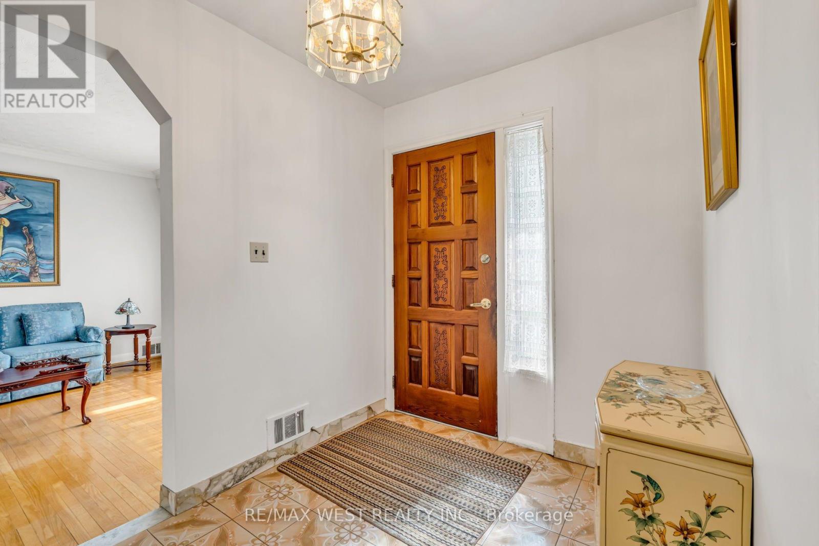 90 TAVISTOCK ROAD - 8