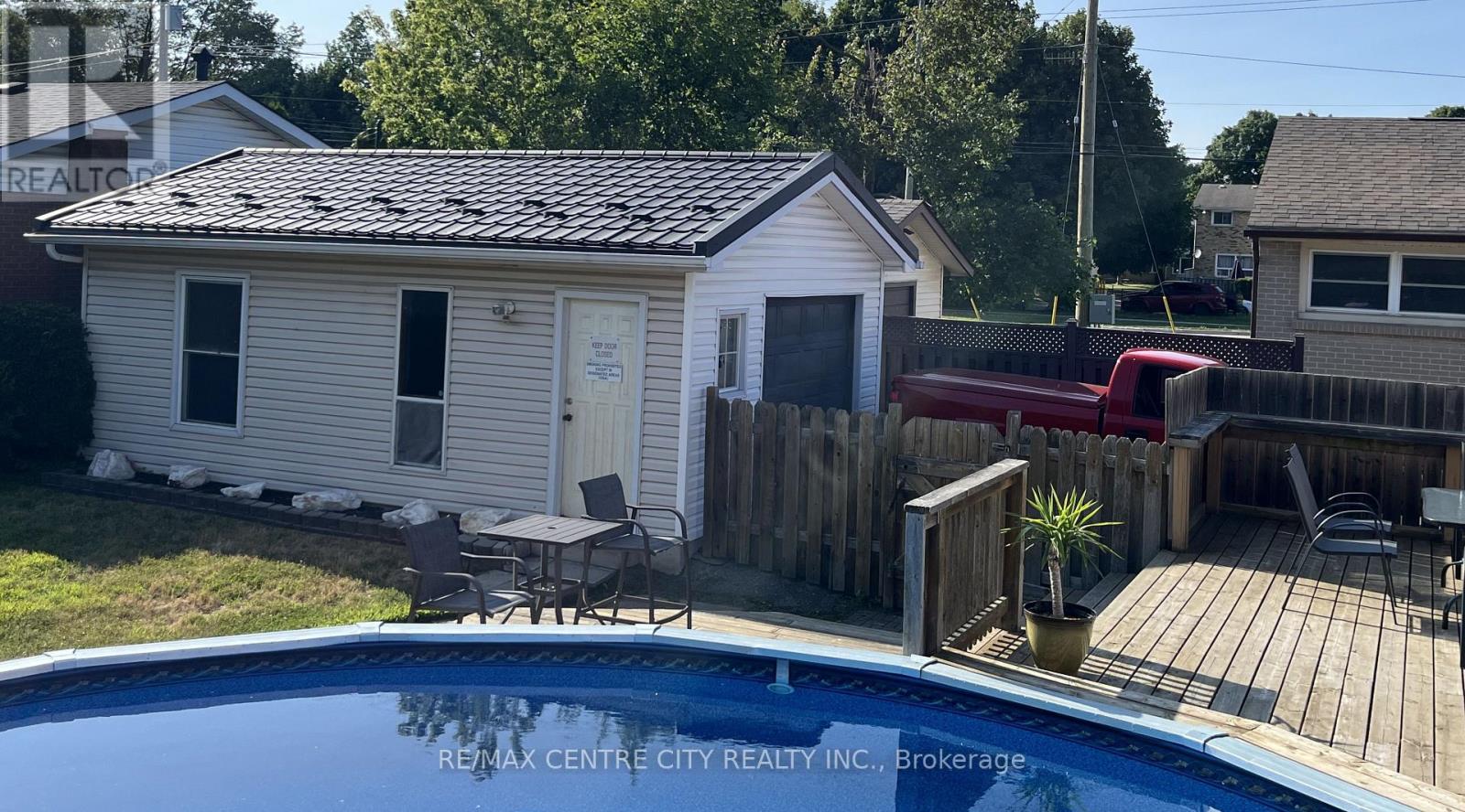 175 BANCROFT ROAD - Image 26
