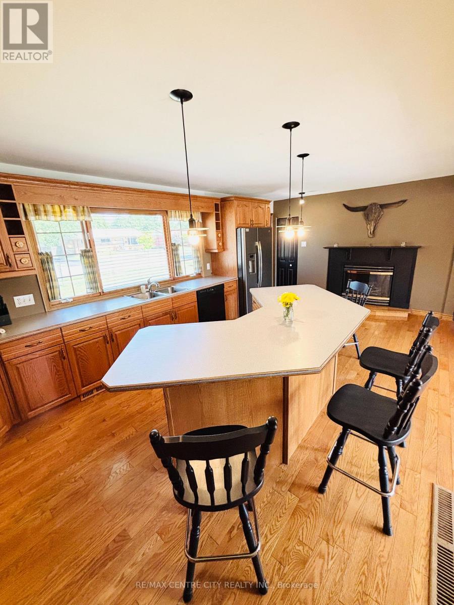 175 BANCROFT ROAD - 9