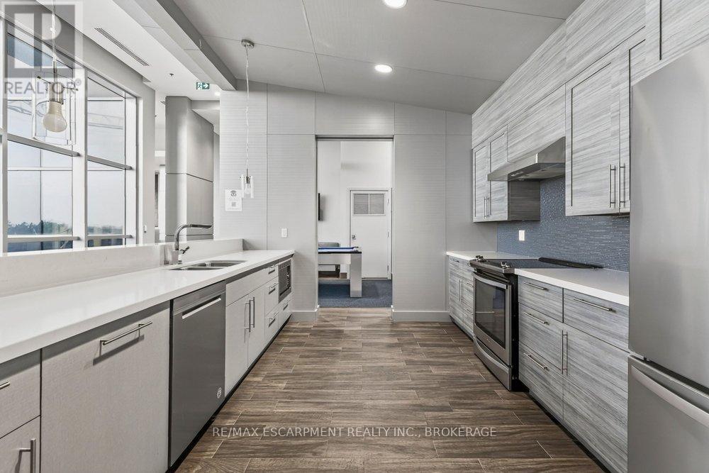 #702 2087 FAIRVIEW STREET - Image 27