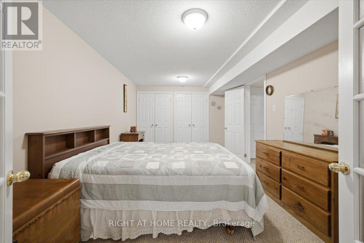 #13 34 SOUTHBROOK DRIVE - 32