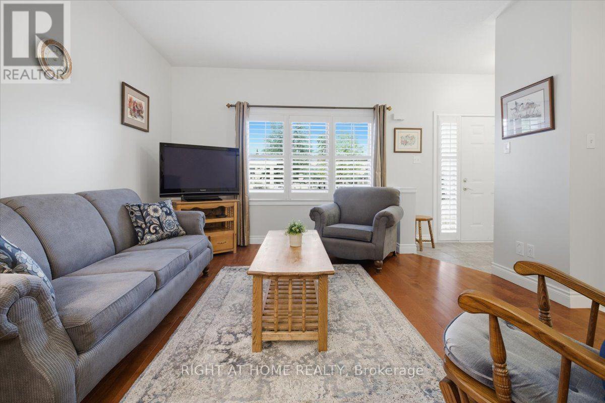 #13 34 SOUTHBROOK DRIVE - 8
