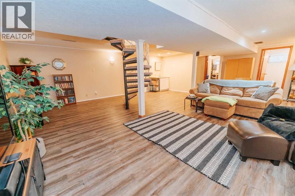 1302 Michigan Place S - 21
