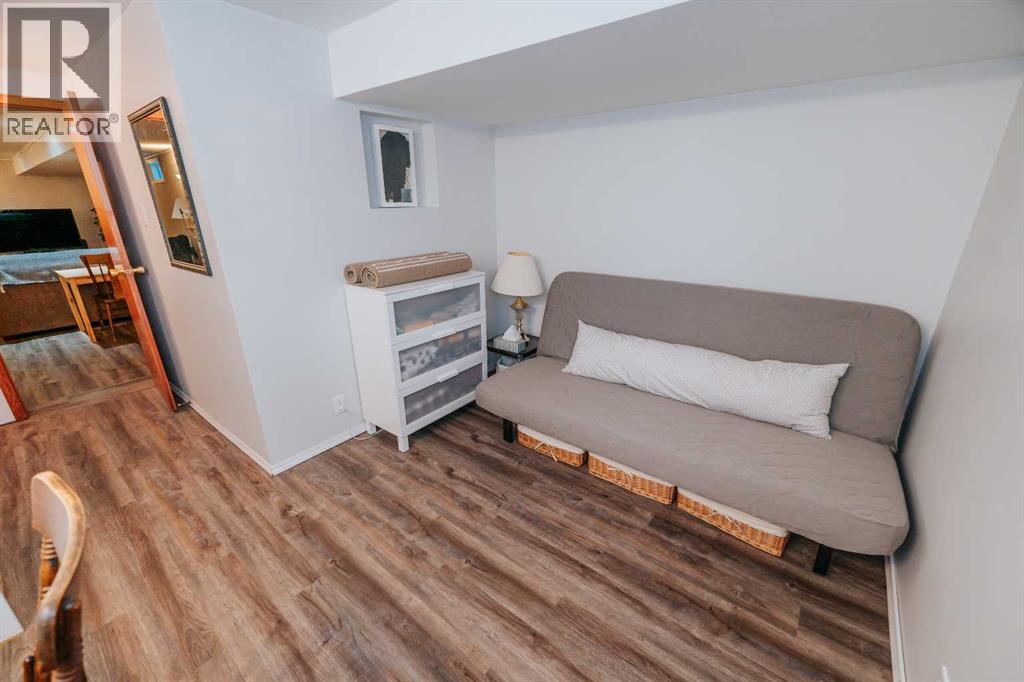 1302 Michigan Place S - 23