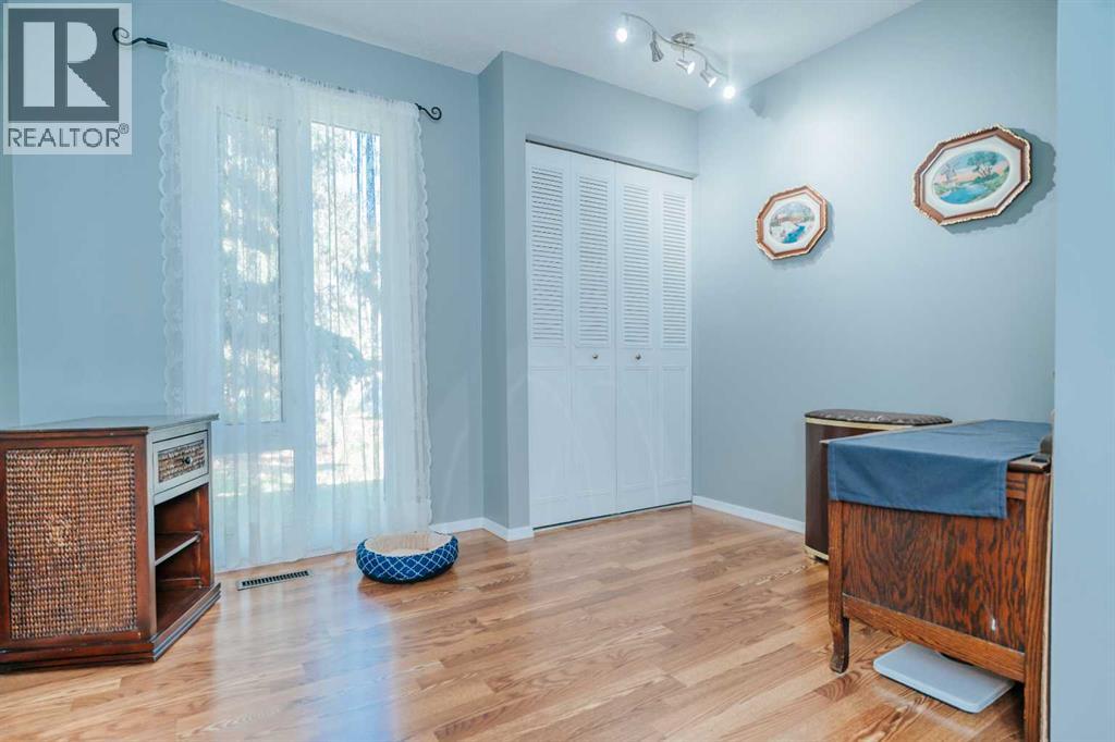 1302 Michigan Place S - 12