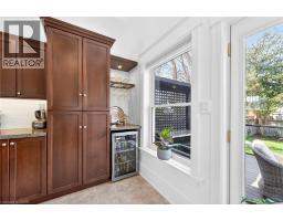 Kitchen - 46 Bay Street, Mississauga, ON L5H1C3 Photo 9