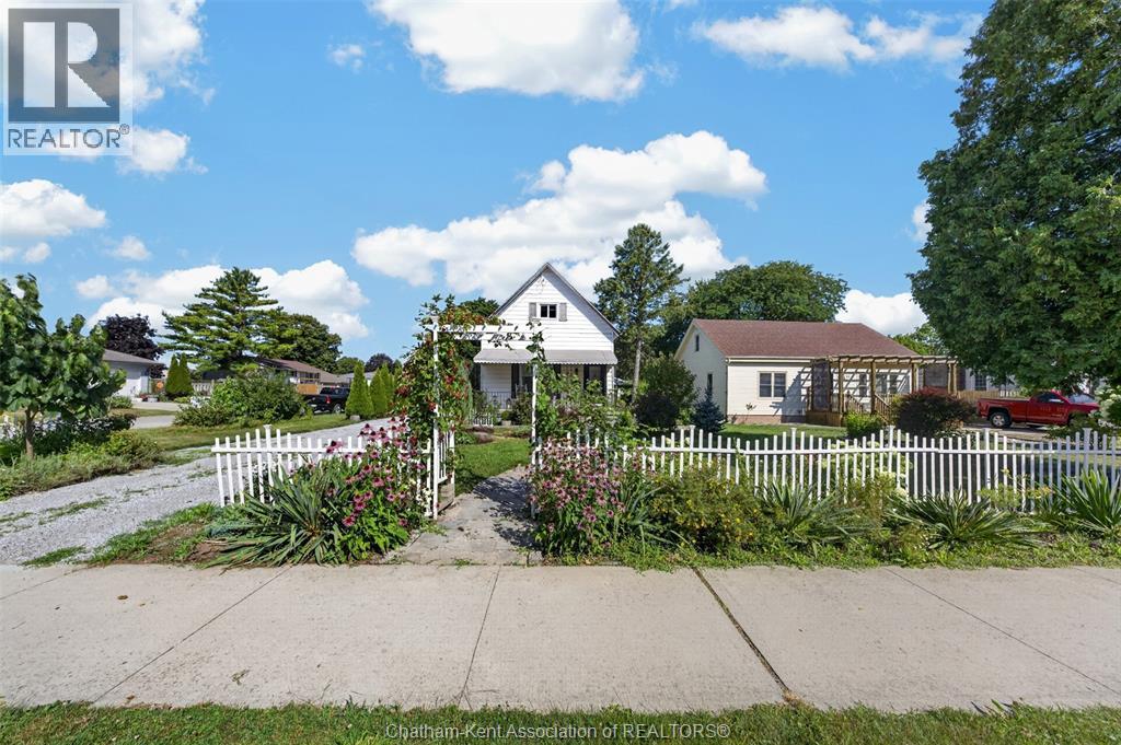 45 Oxley DRIVE - 2
