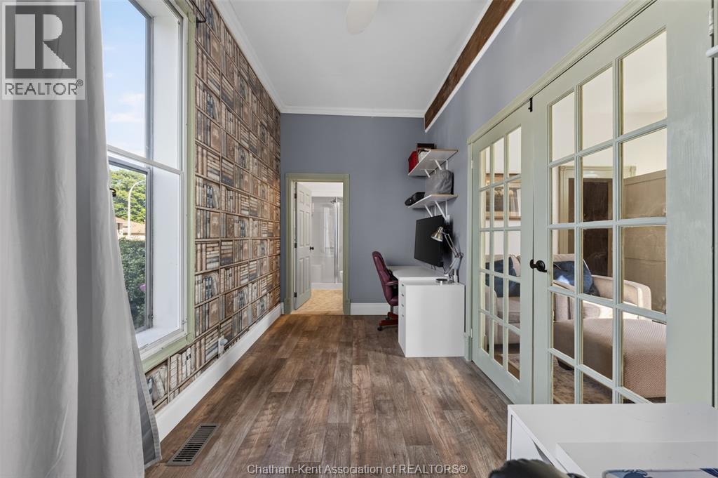 45 Oxley DRIVE - 21