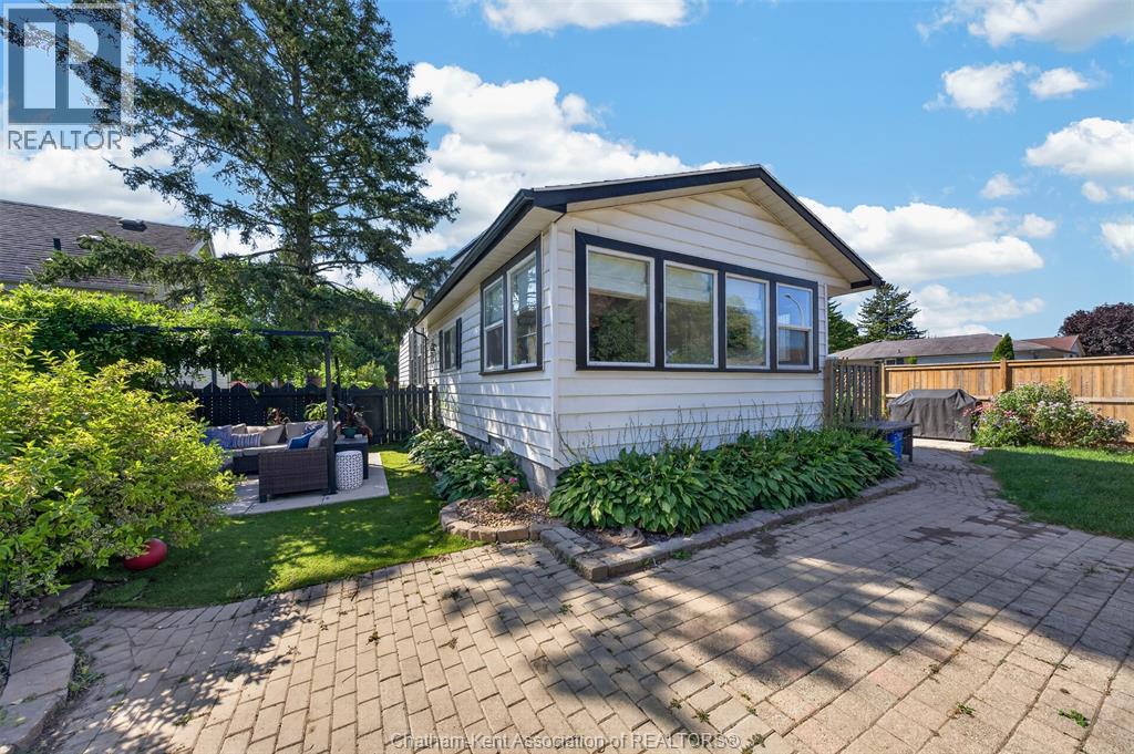 45 Oxley DRIVE - 41