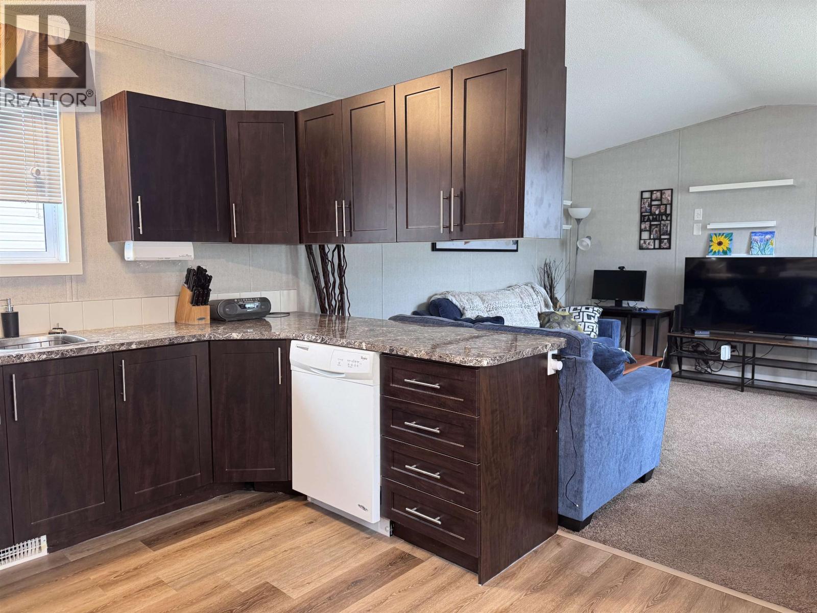 #12 3614 KALUM STREET - Image 3