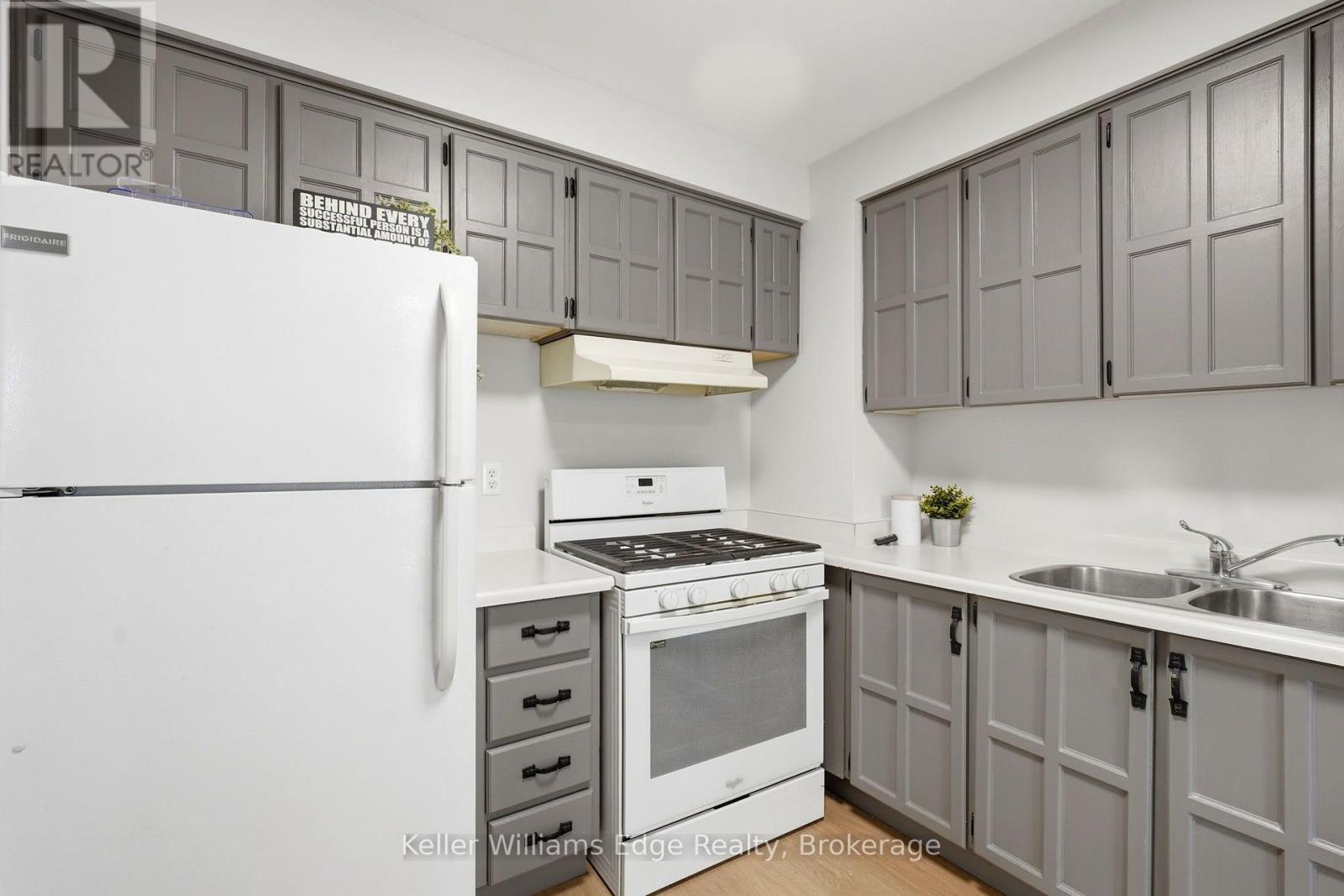 #23 333 MEADOWS BOULEVARD - 17