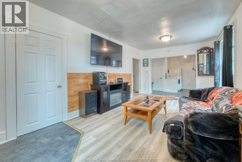 3454 Harris STREET - Image 4