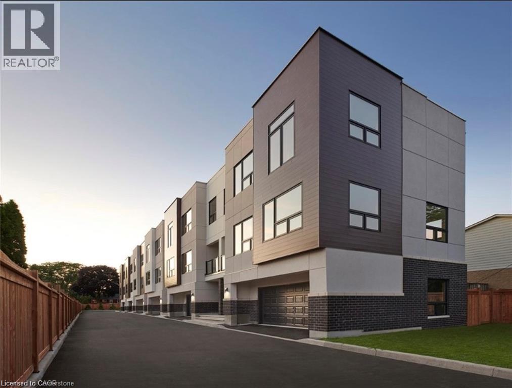 Photo of 5451 LAKESHORE Road