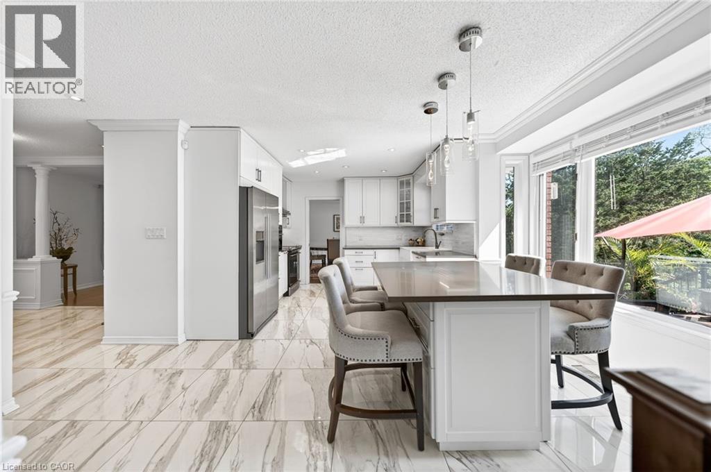 5 MAYS Crescent - 10