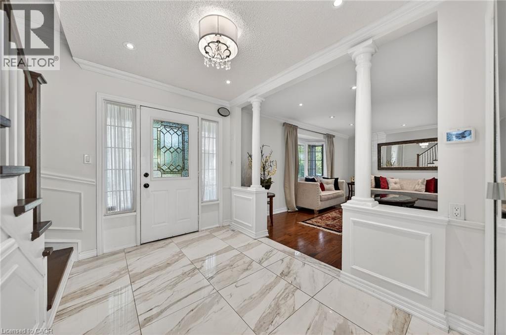5 MAYS Crescent - 4