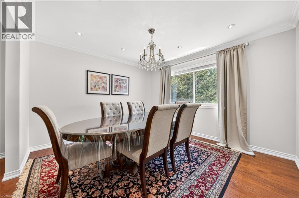 5 MAYS Crescent - 7