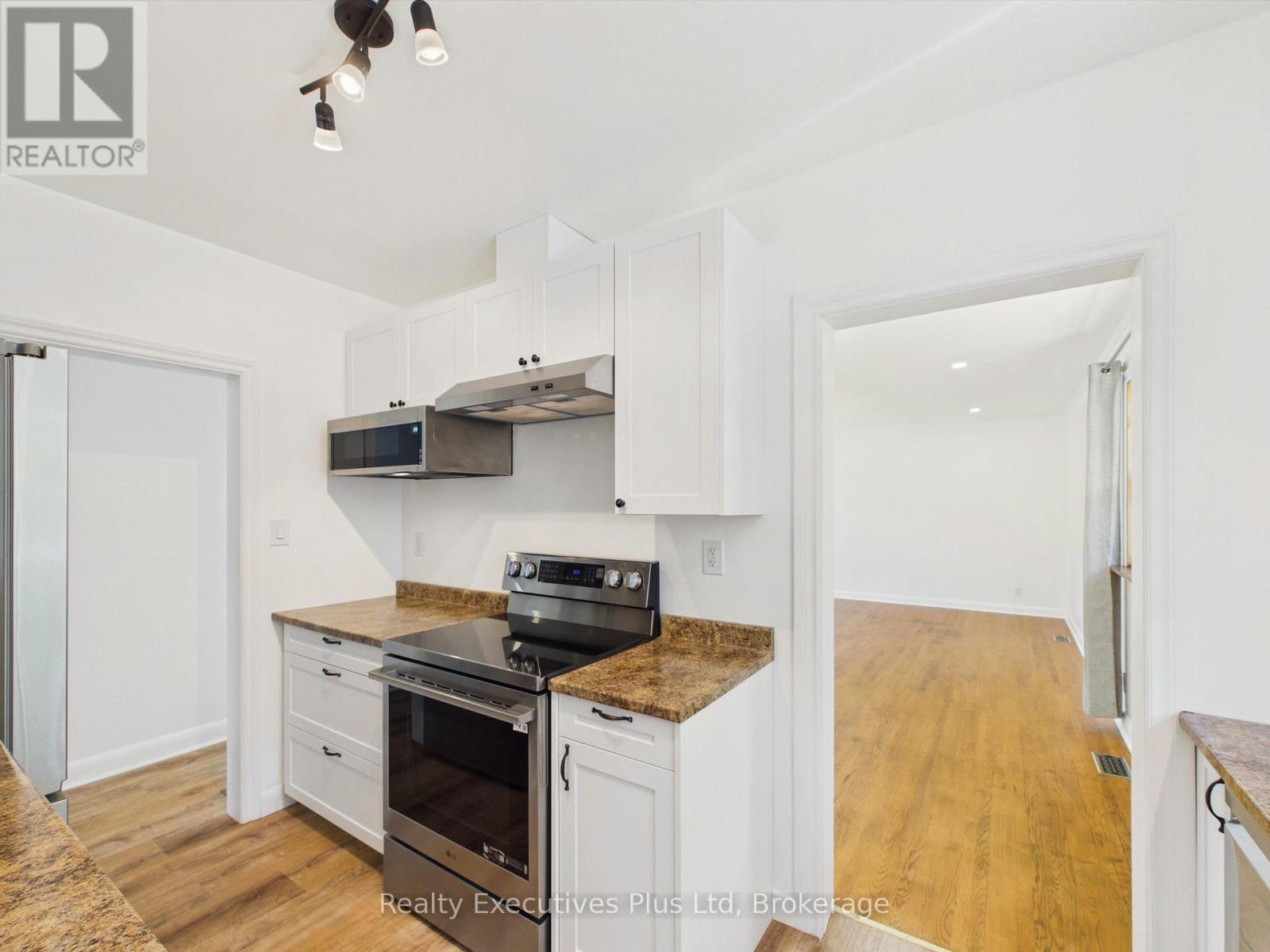 29 QUEEN STREET - 17