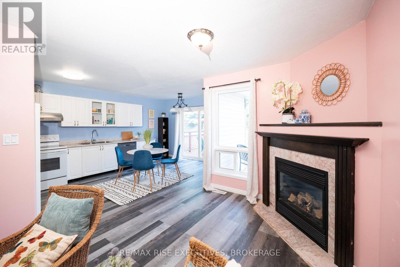 1344 THORNWOOD CRESCENT - 13