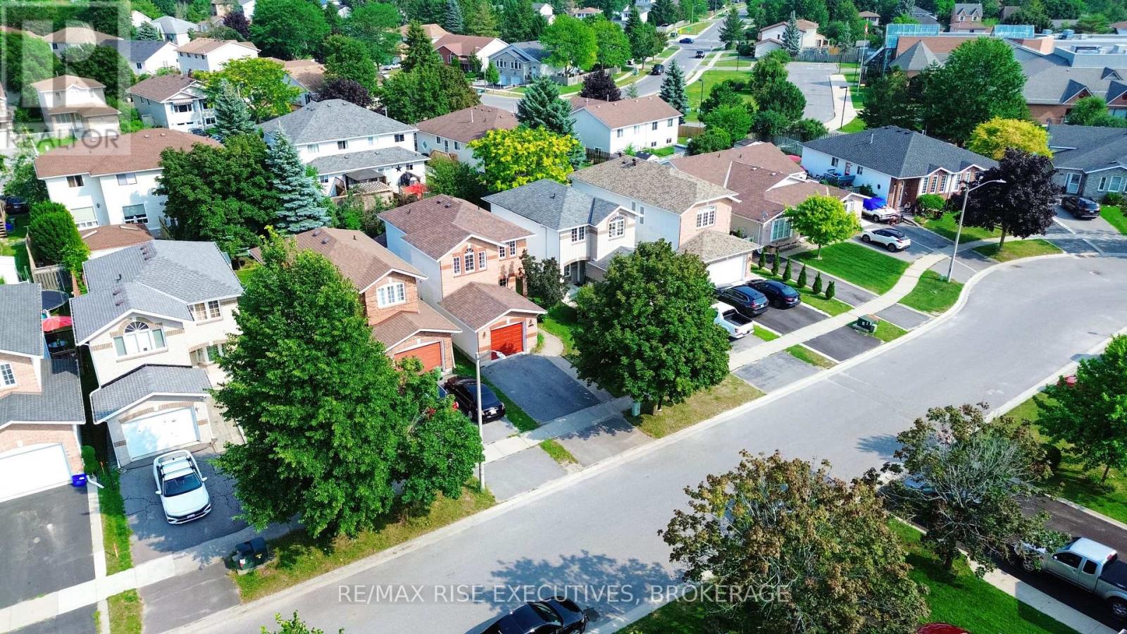 1344 THORNWOOD CRESCENT - 35