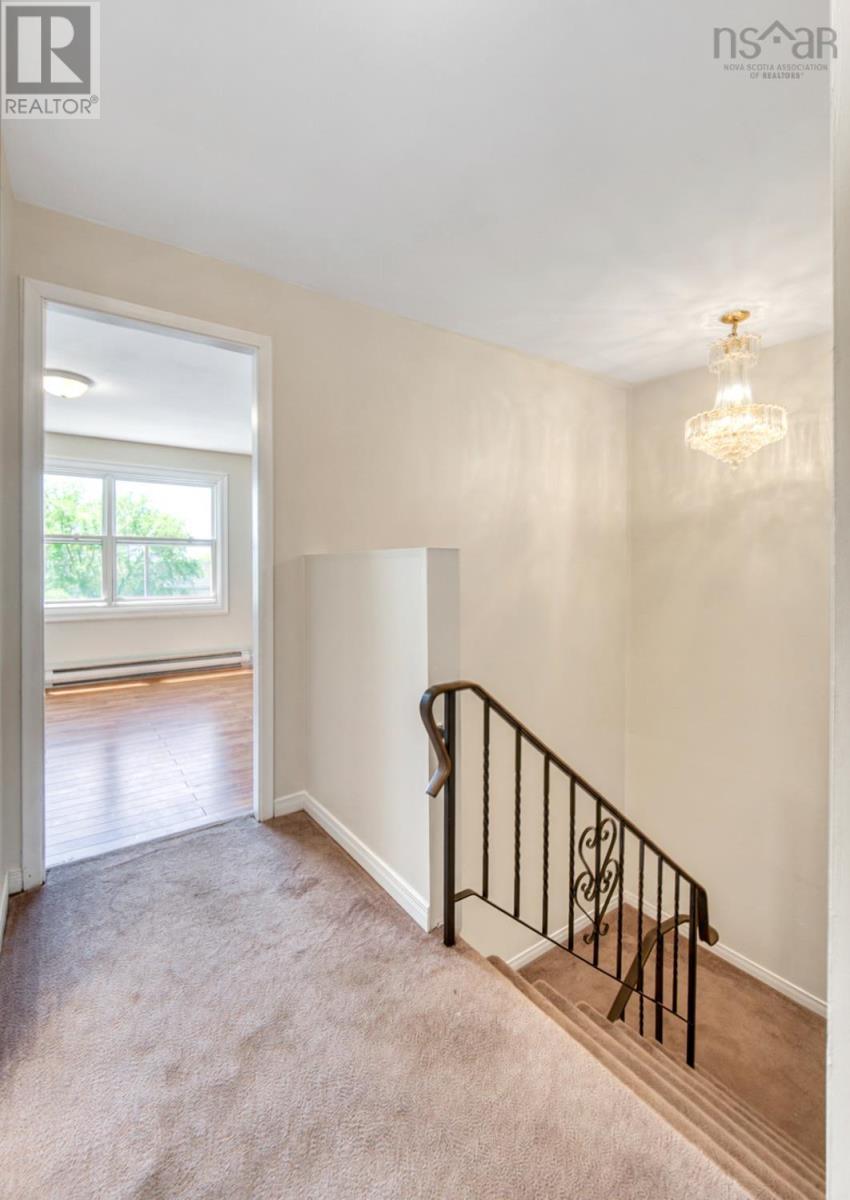 48 Regal Road - 15