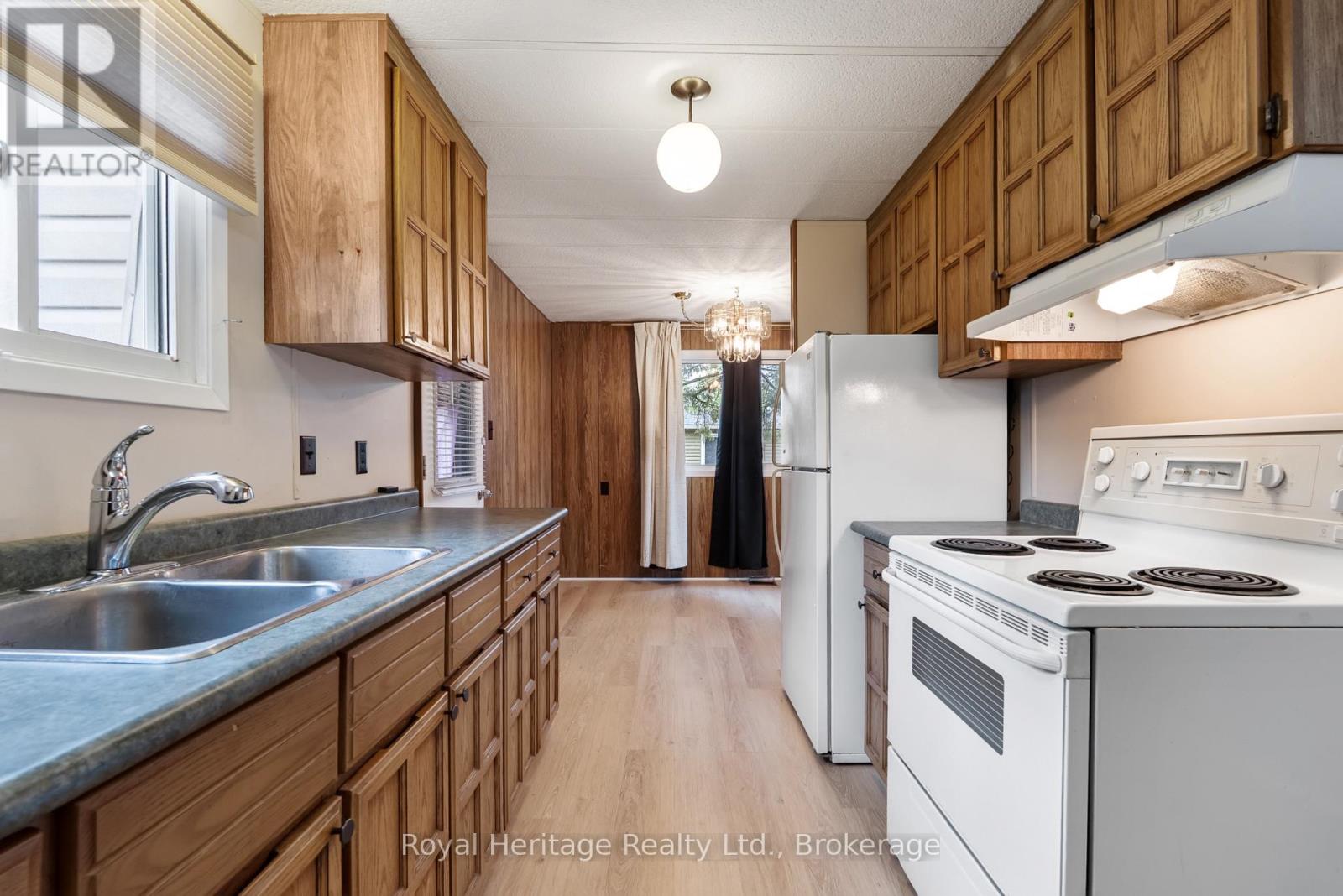 2 FENELON WAY - Image 10