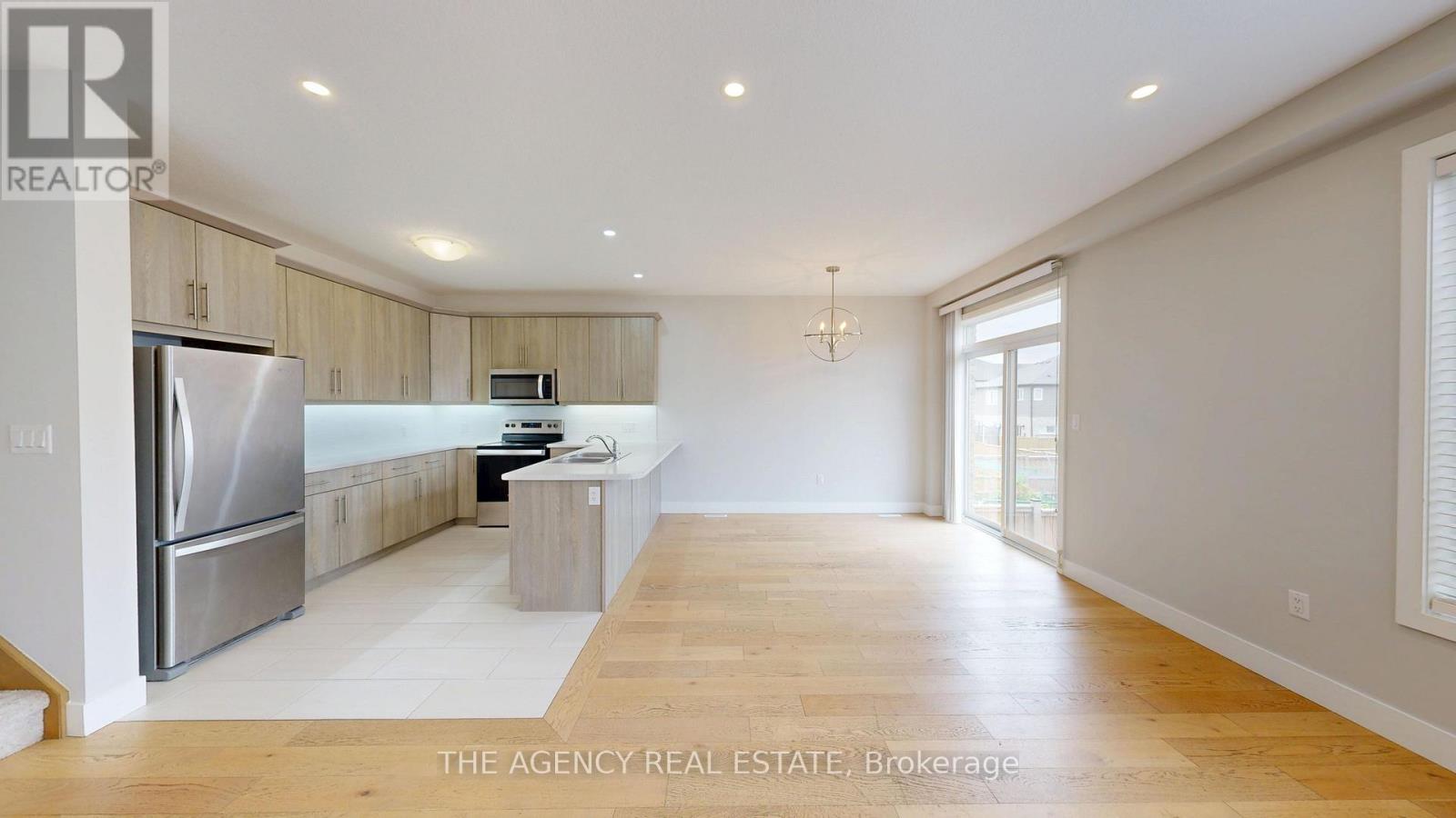 48 EDGEVALLEY ROAD - Image 11
