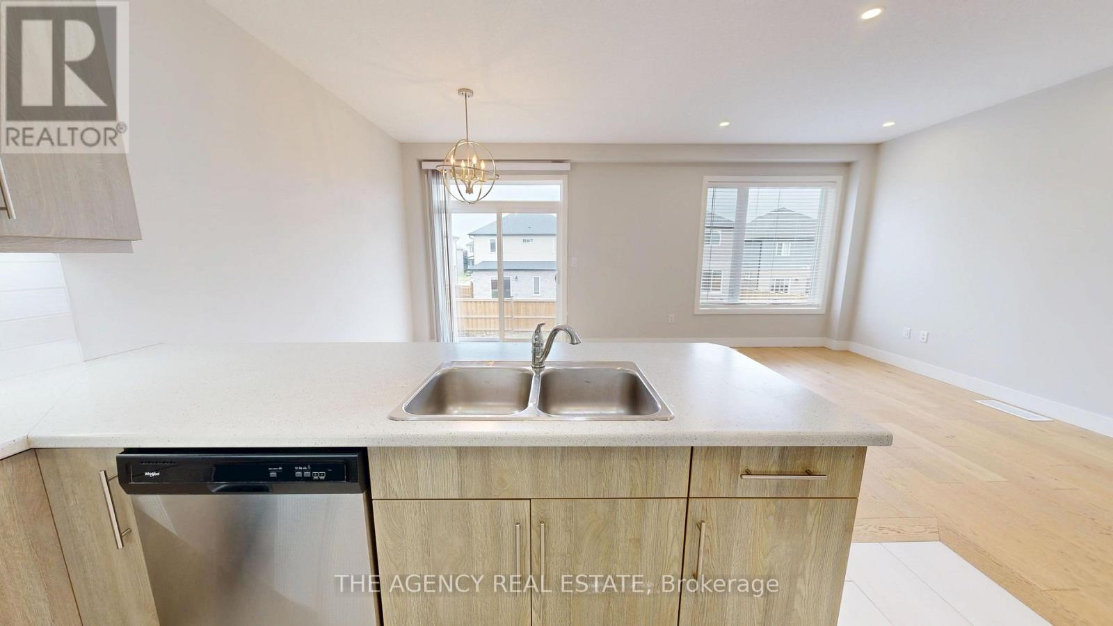 48 EDGEVALLEY ROAD - Image 18