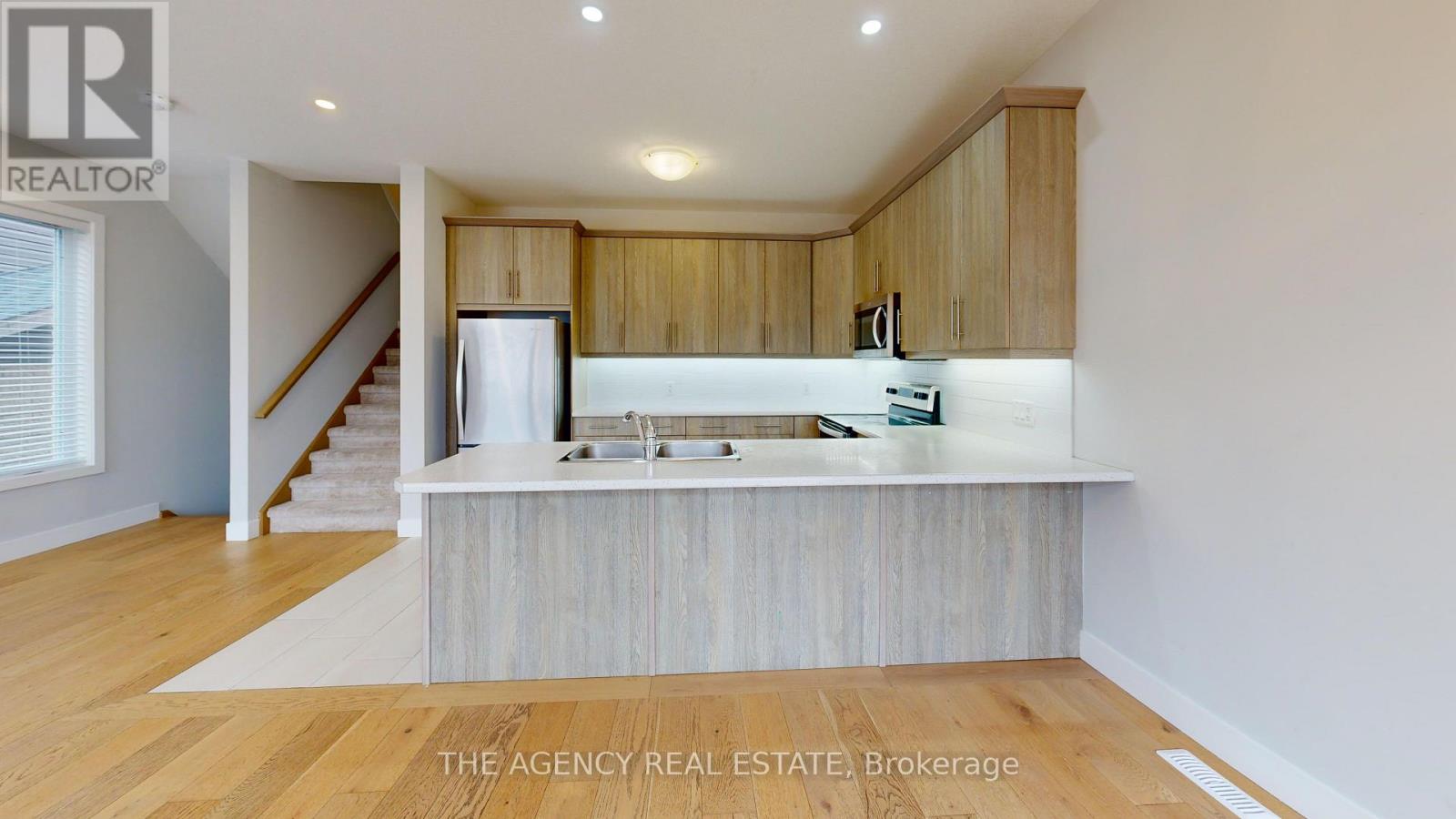 48 EDGEVALLEY ROAD - Image 21