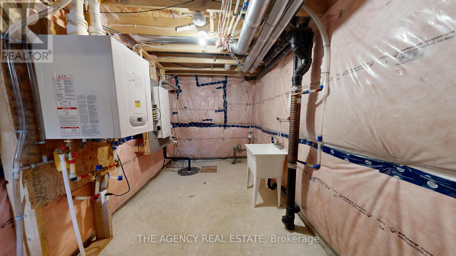 48 EDGEVALLEY ROAD - Image 39