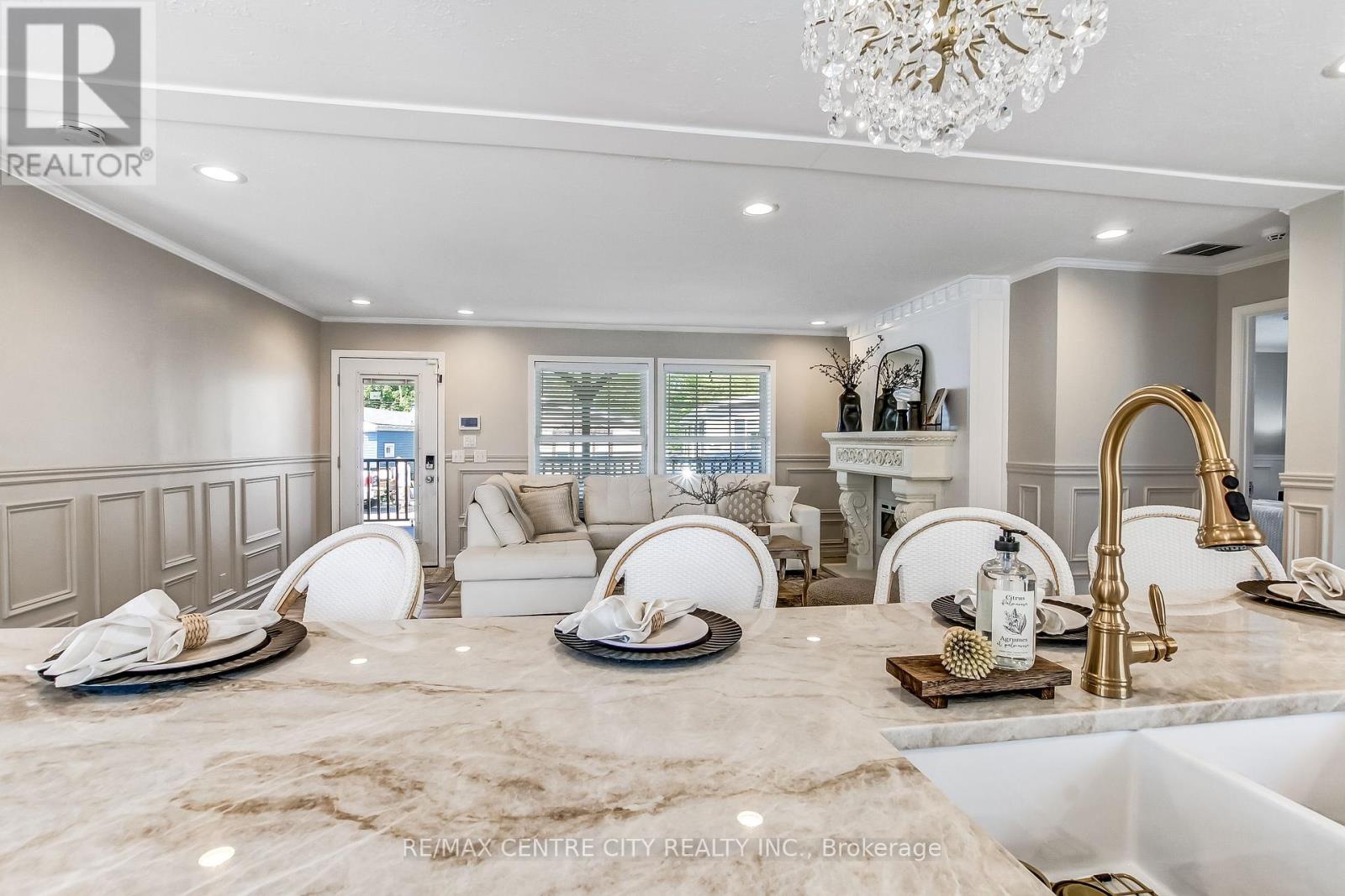 #201 198 SPRINGBANK DRIVE - Image 9
