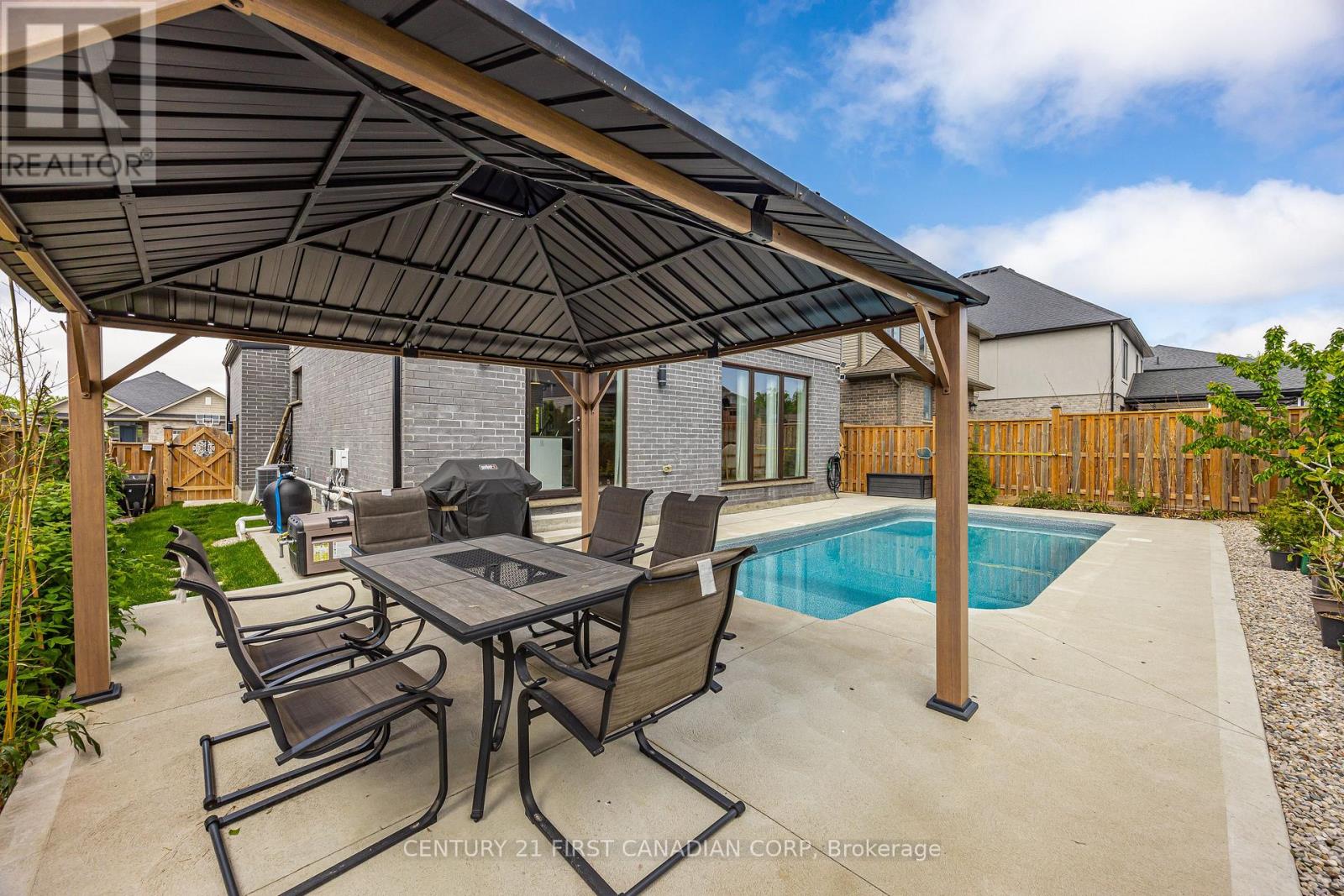 2190 BAKERVILLA STREET - 37