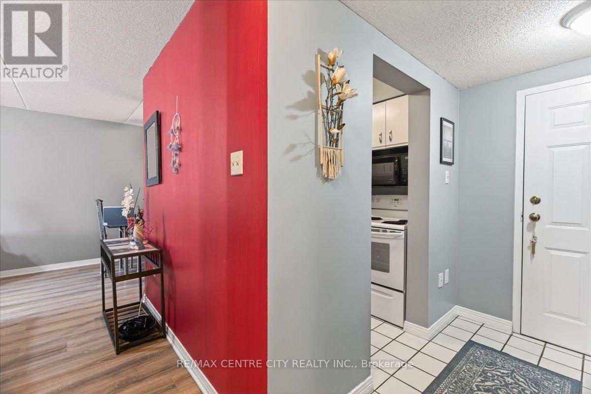#102 31 VICTORIA STREET S - Image 20