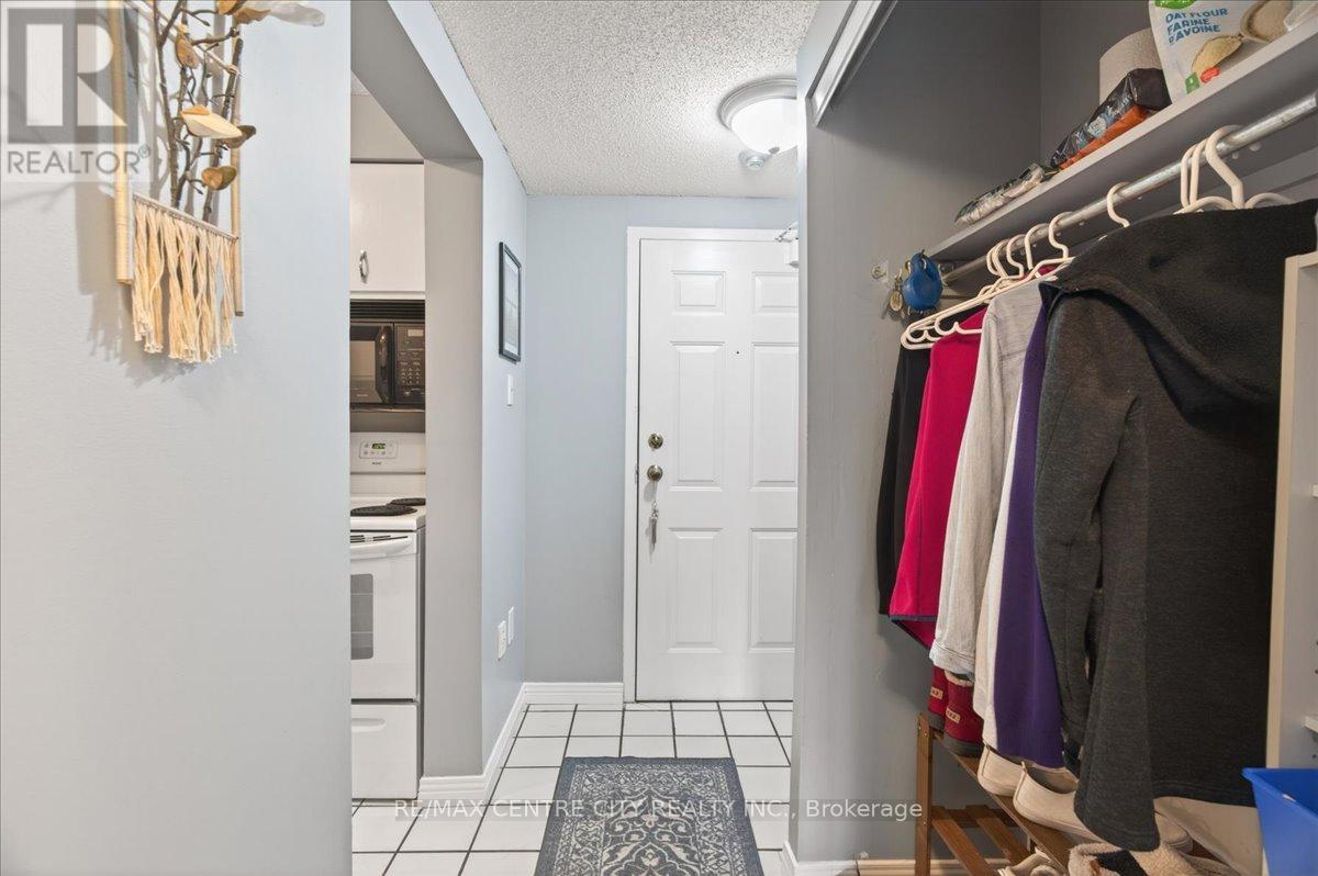 #102 31 VICTORIA STREET S - 8