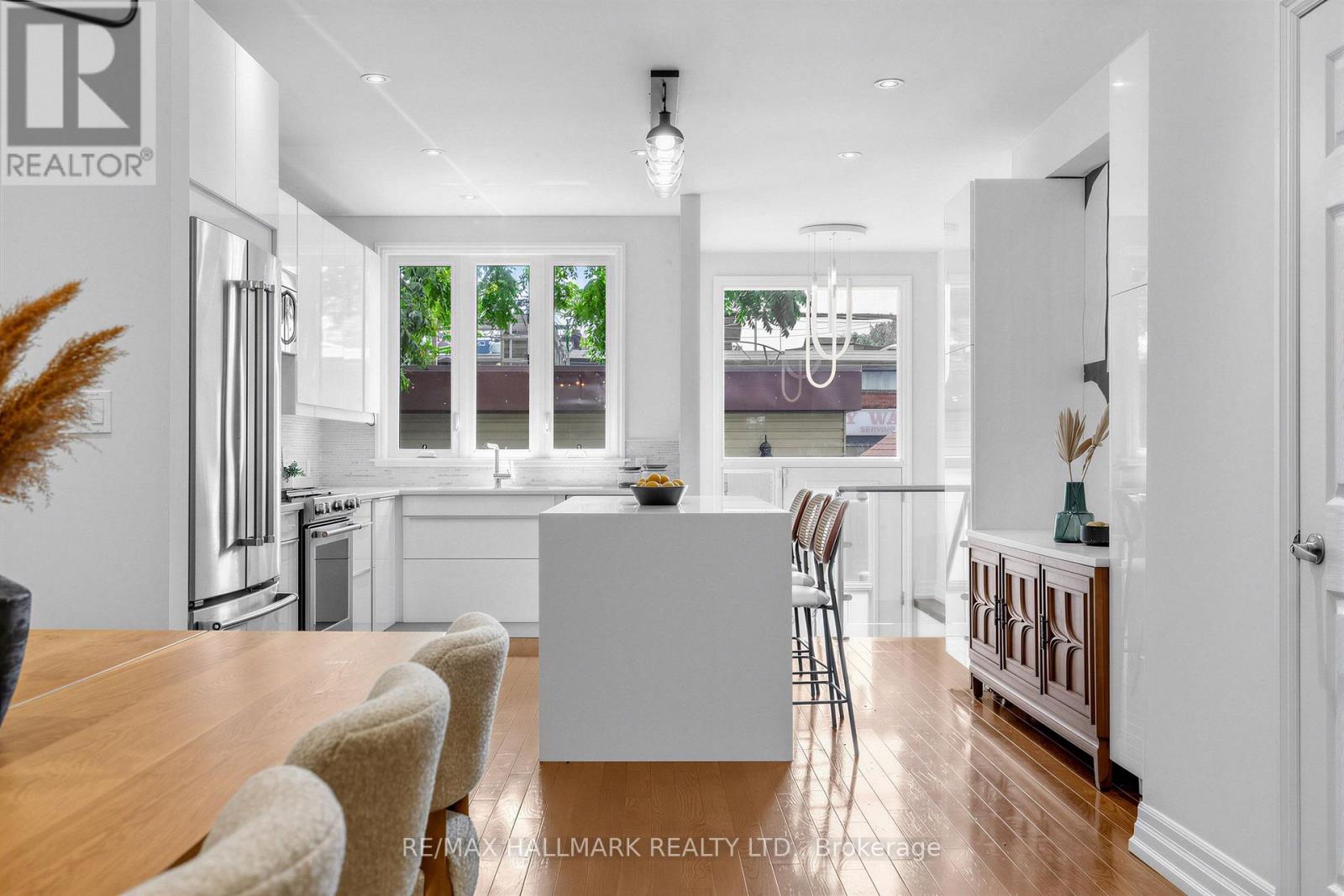 255 STRATHMORE BOULEVARD - Image 15