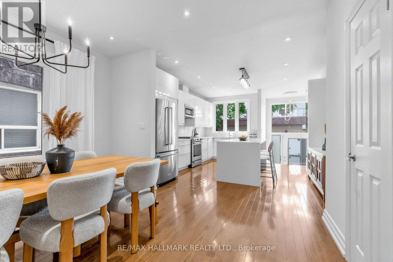 255 STRATHMORE BOULEVARD - Image 16