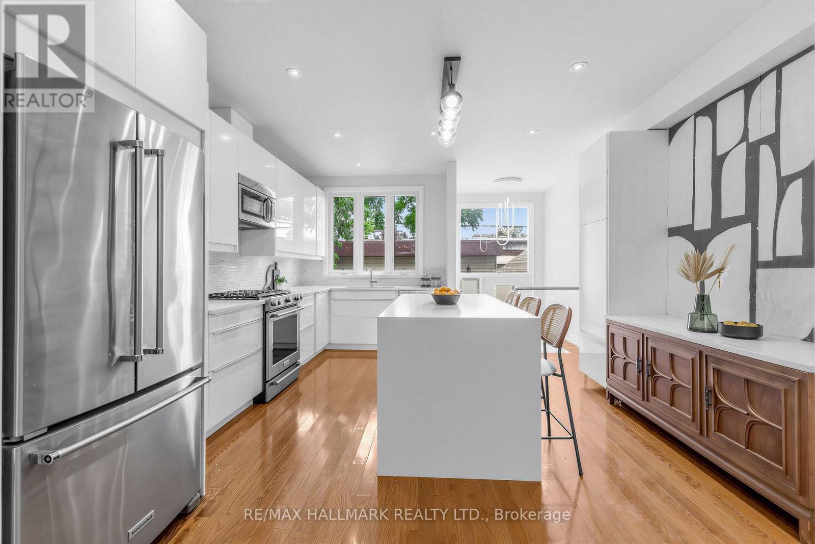 255 STRATHMORE BOULEVARD - Image 19