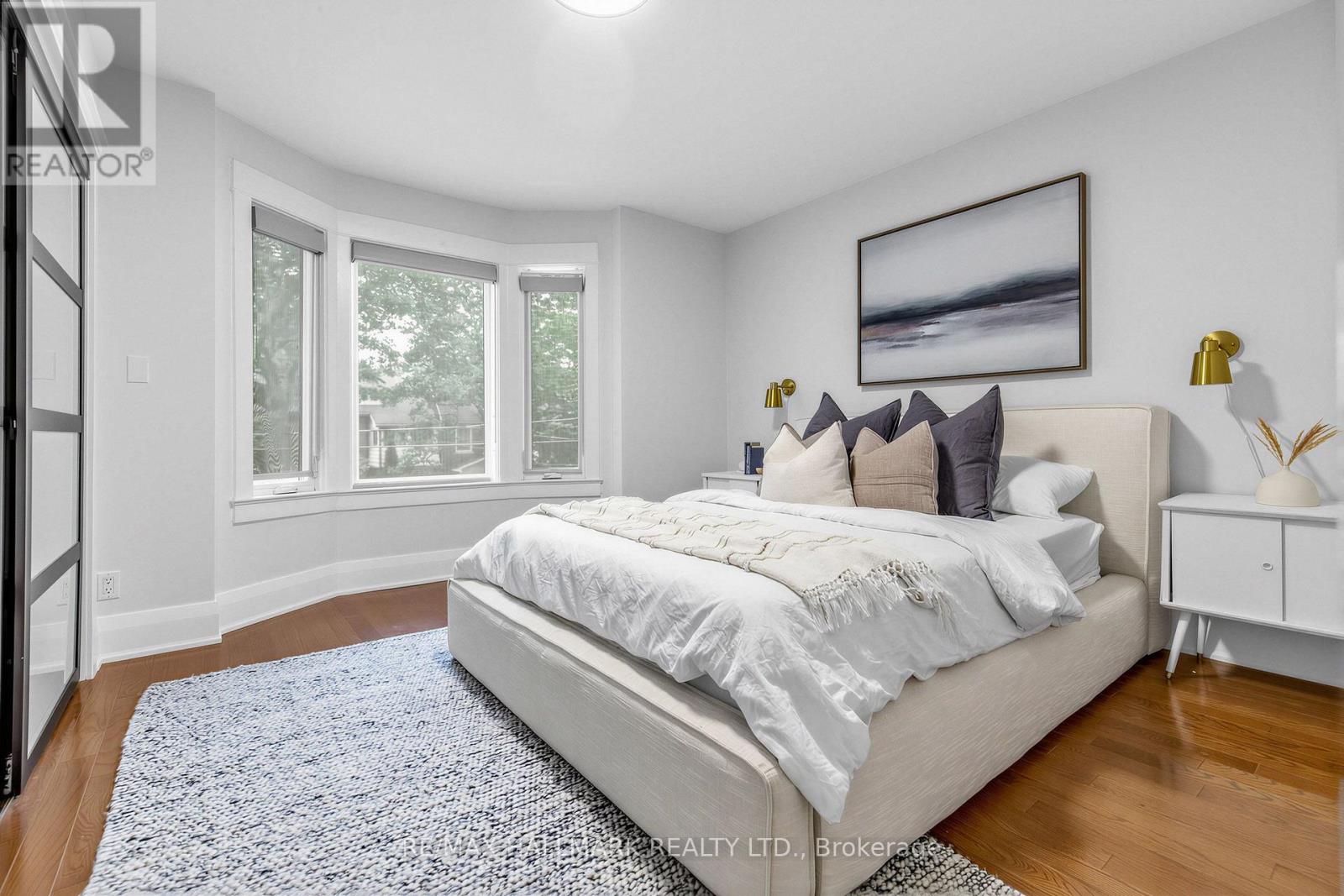 255 STRATHMORE BOULEVARD - Image 23