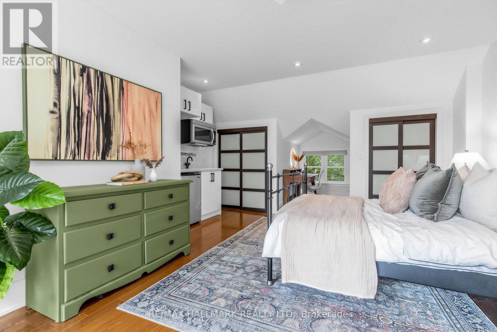 255 STRATHMORE BOULEVARD - Image 31