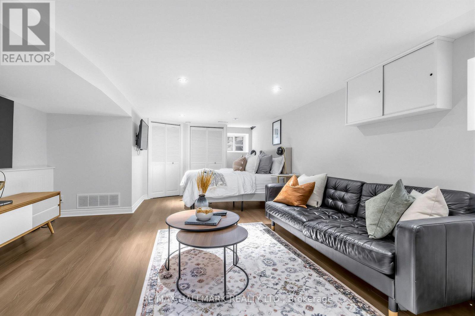 255 STRATHMORE BOULEVARD - Image 37