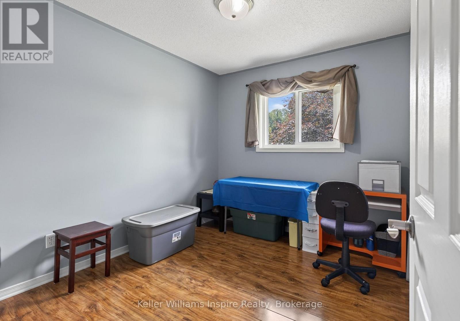 12 JAMIE CRESCENT - Image 37