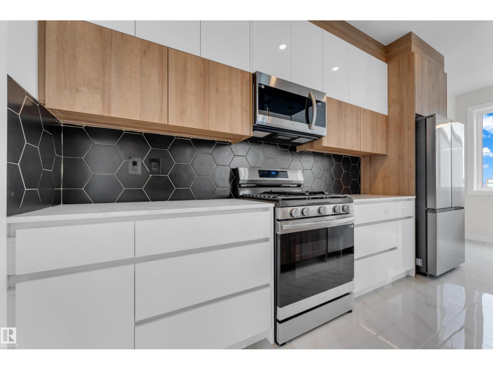 1912 48 ST SW - 19