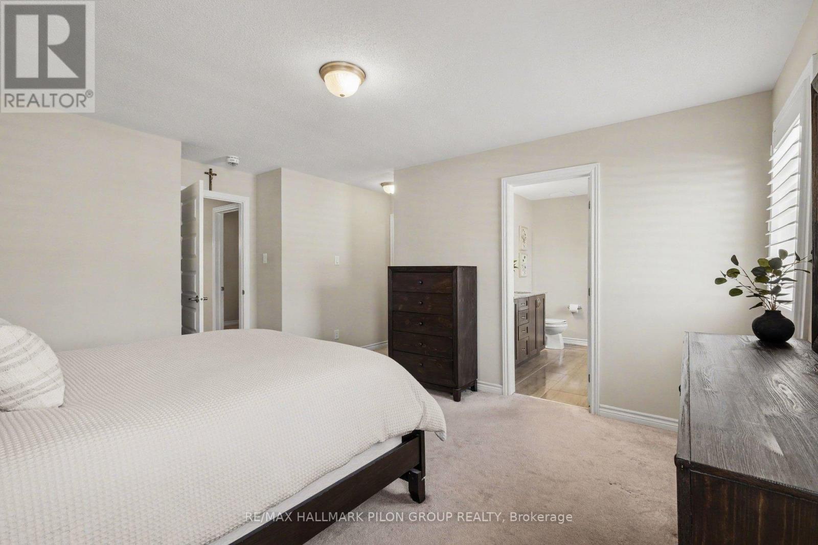 3 Bed, 3 Bath House for Sale in Ottawa – 124 MANDALAY STREET, Ottawa – MLS# X13620138 - Image 13