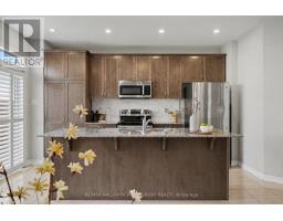 124 MANDALAY STREET — photo 3