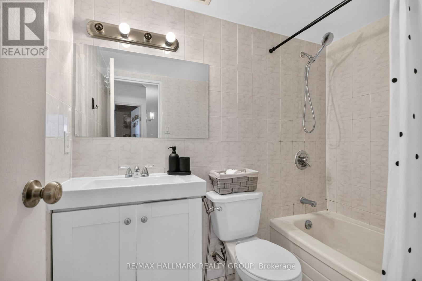 2 Bed, 1 Bath Apartment for Rent in Ottawa – 304 – 1380 PRINCE OF WALES DRIVE, Ottawa – MLS# X13620362 - Image 20