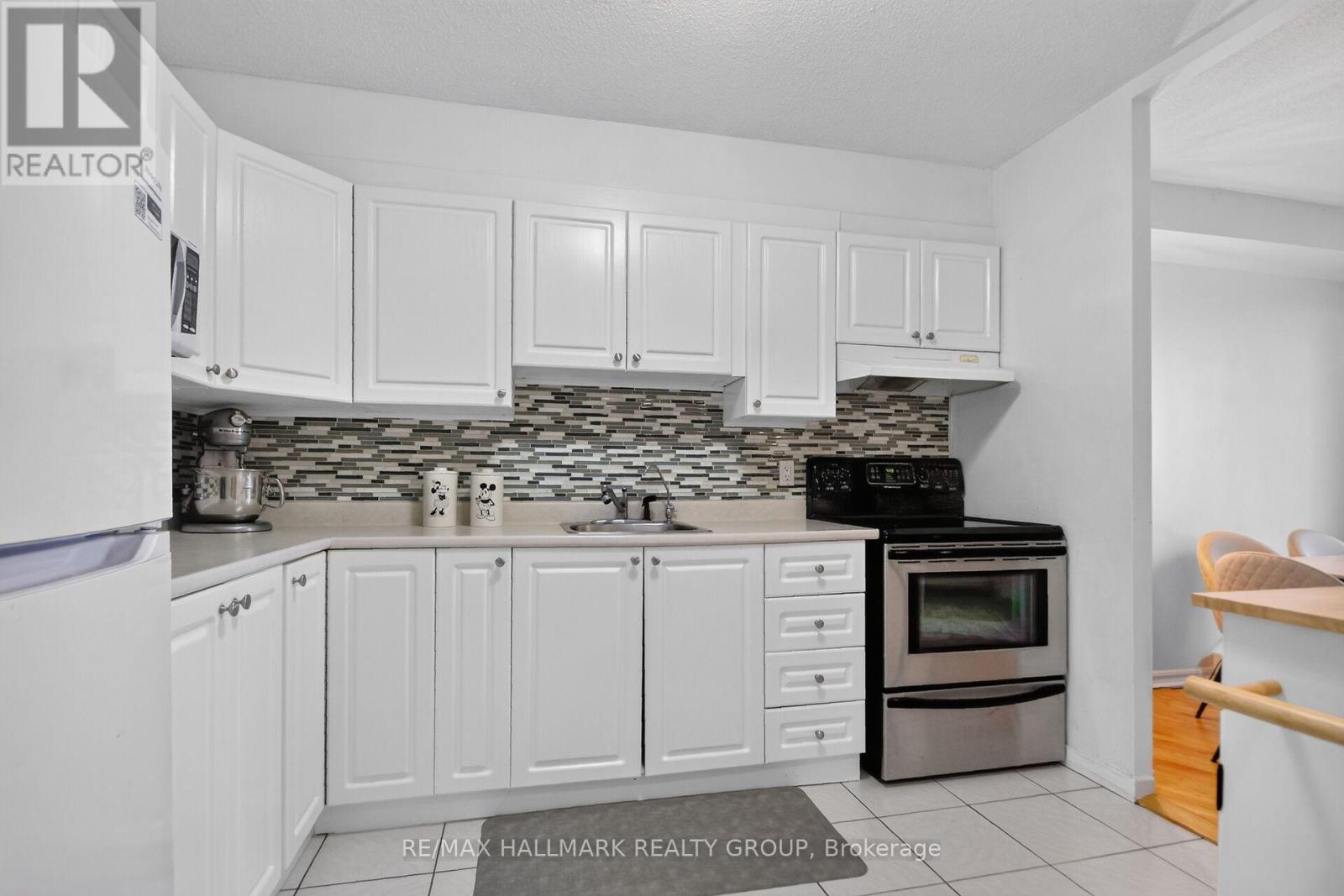 2 Bed, 1 Bath Apartment for Rent in Ottawa – 304 – 1380 PRINCE OF WALES DRIVE, Ottawa – MLS# X13620362 - Image 6