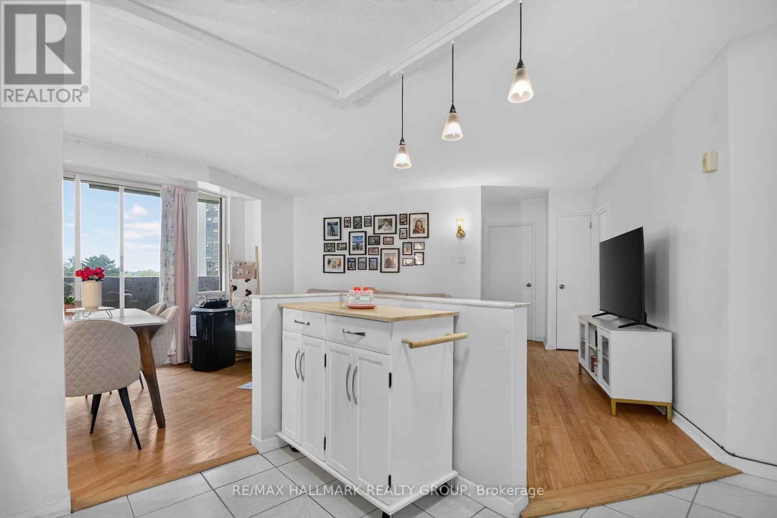 2 Bed, 1 Bath Apartment for Rent in Ottawa – 304 – 1380 PRINCE OF WALES DRIVE, Ottawa – MLS# X13620362 - Image 7