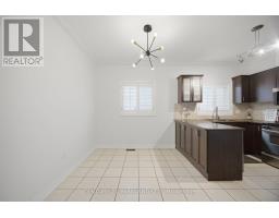 Kitchen - 148 Solway Avenue, Vaughan, ON L6A2X2 Photo 9