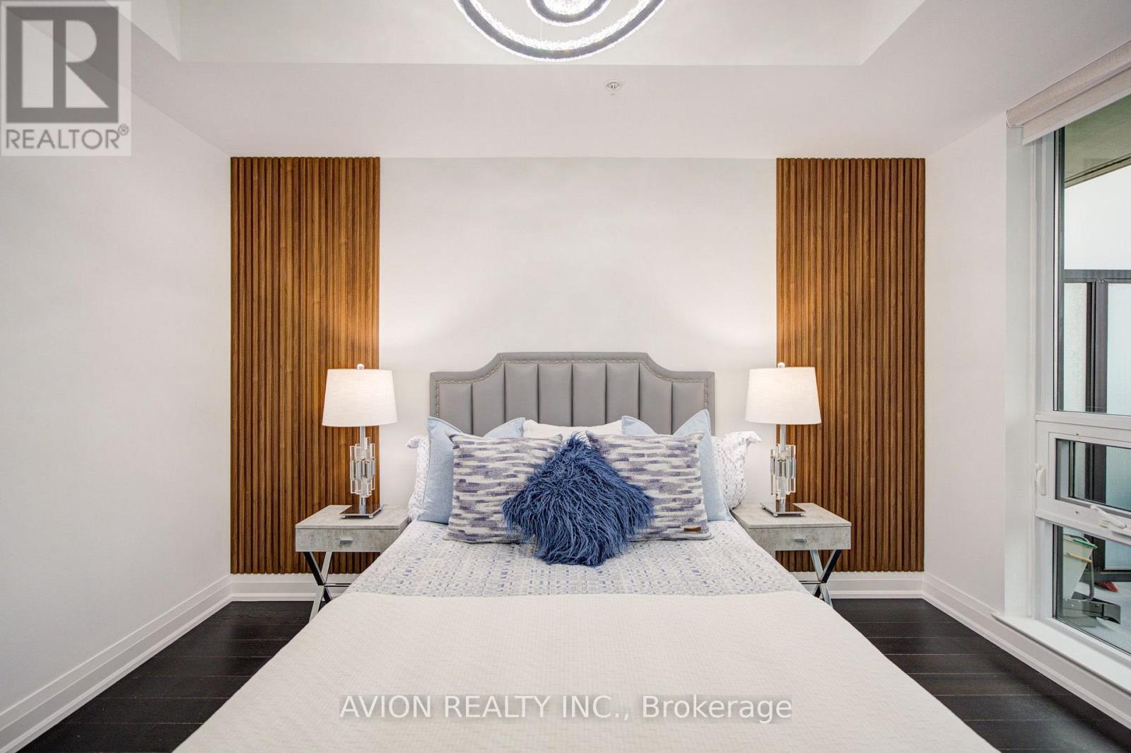 #907 9582 MARKHAM ROAD - 10