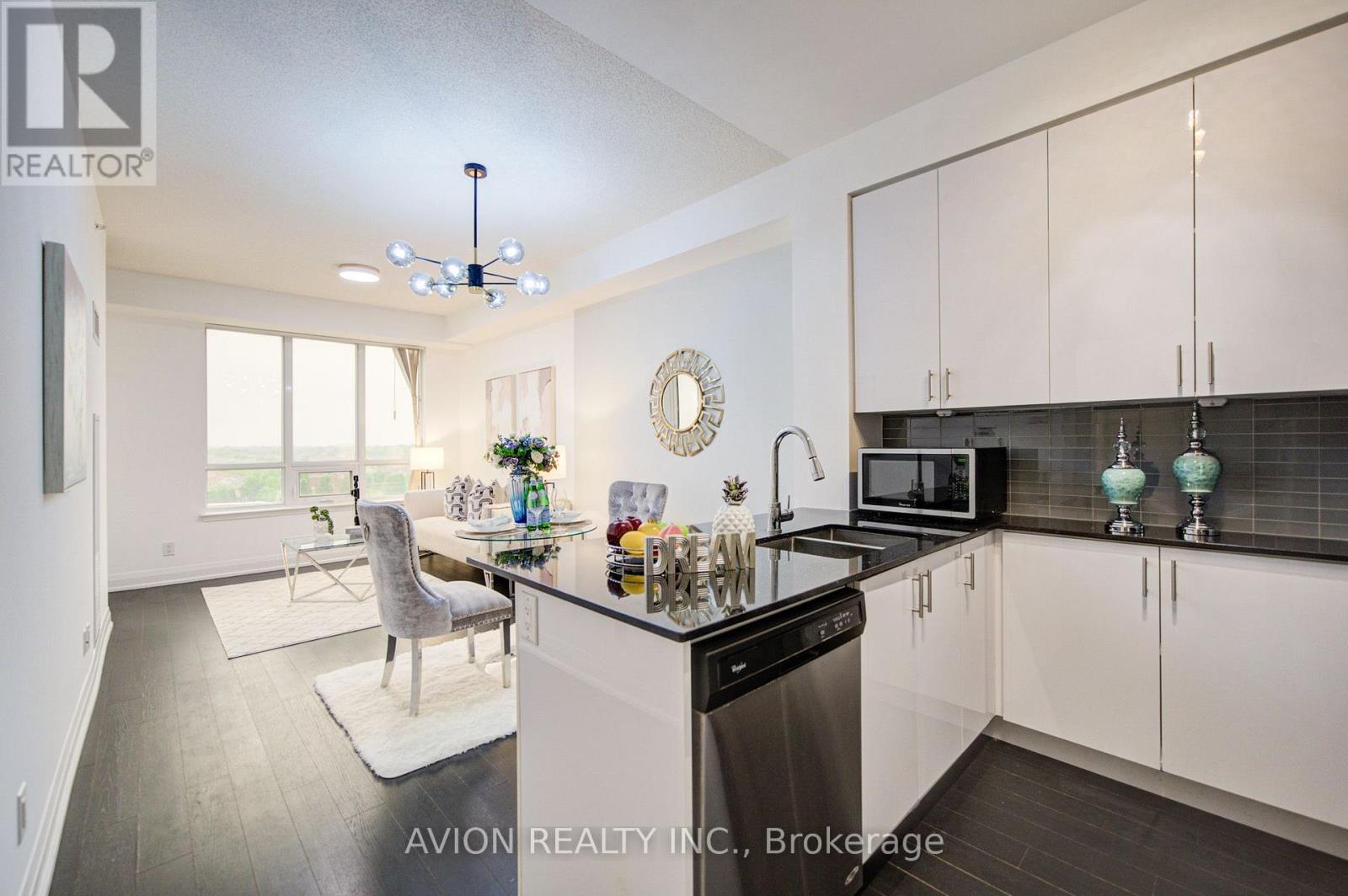#907 9582 MARKHAM ROAD - 5
